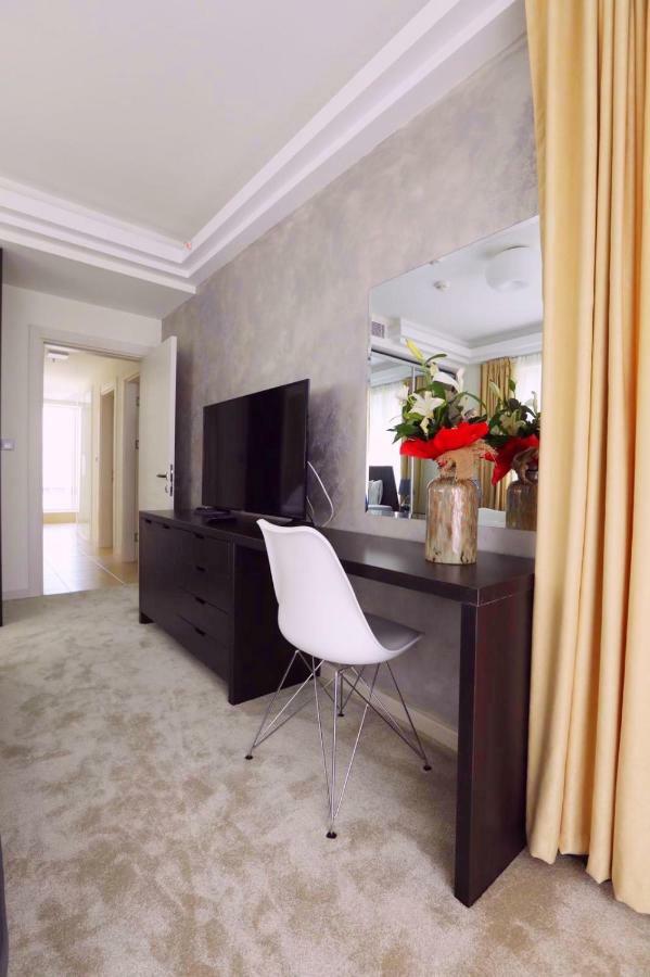 33Rd Floor Luxury Apartment Spa & Fitness Skopje Exterior photo